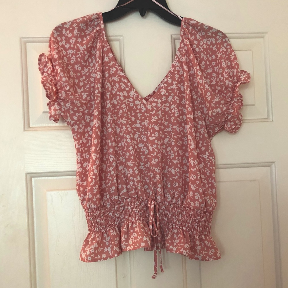 Sienna Sky Floral top; puffed sleeves